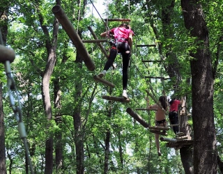  Treetop adventure park near Toulouse 